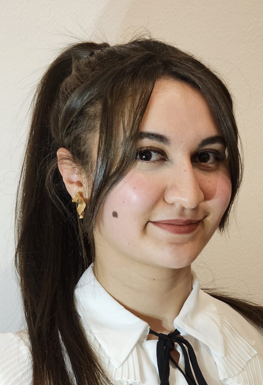 Yasmine Azib